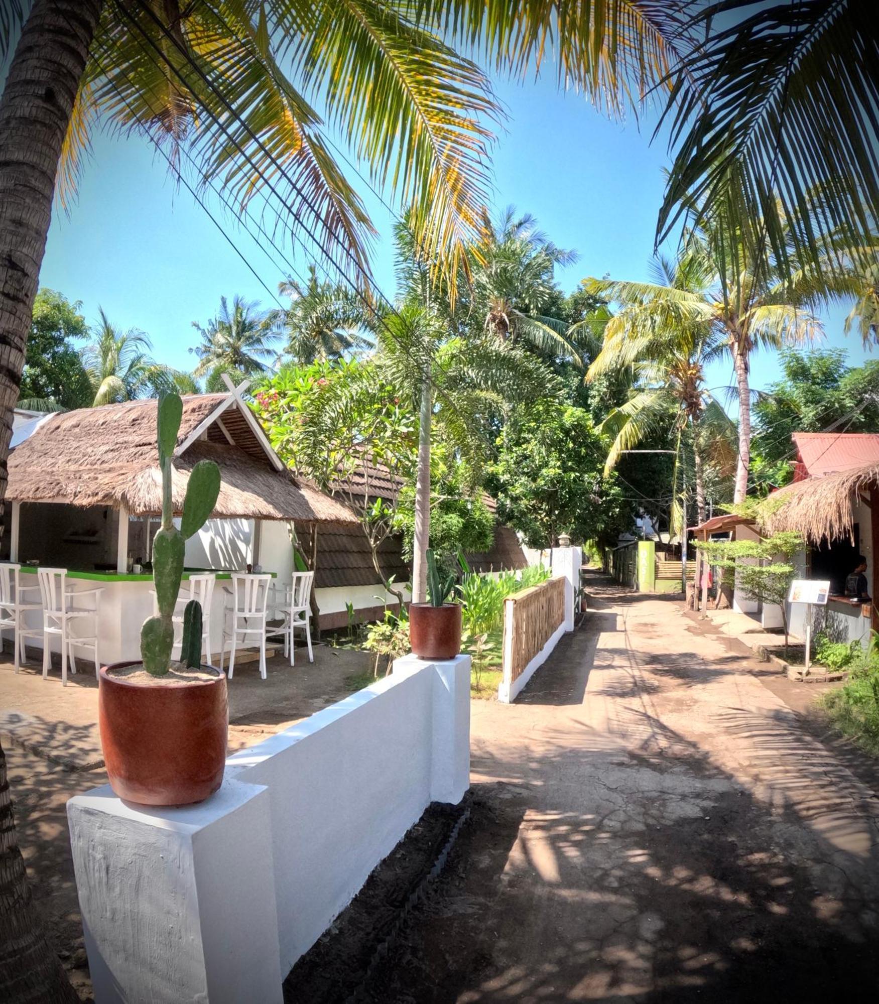 Kaktus Bungalow 4 Gili Air Exterior photo