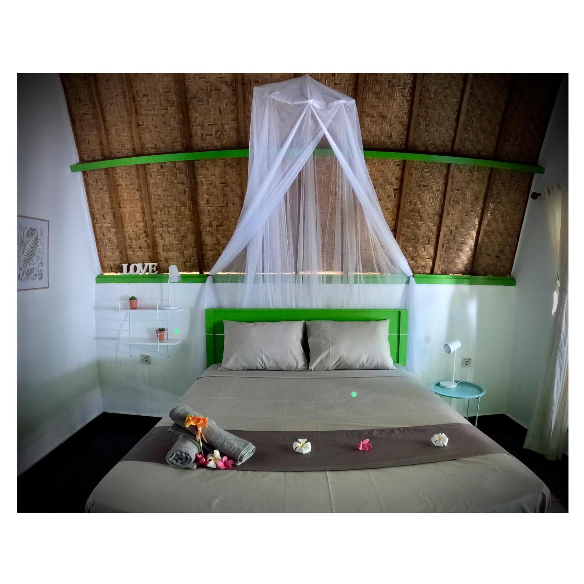 Kaktus Bungalow 4 Gili Air Exterior photo